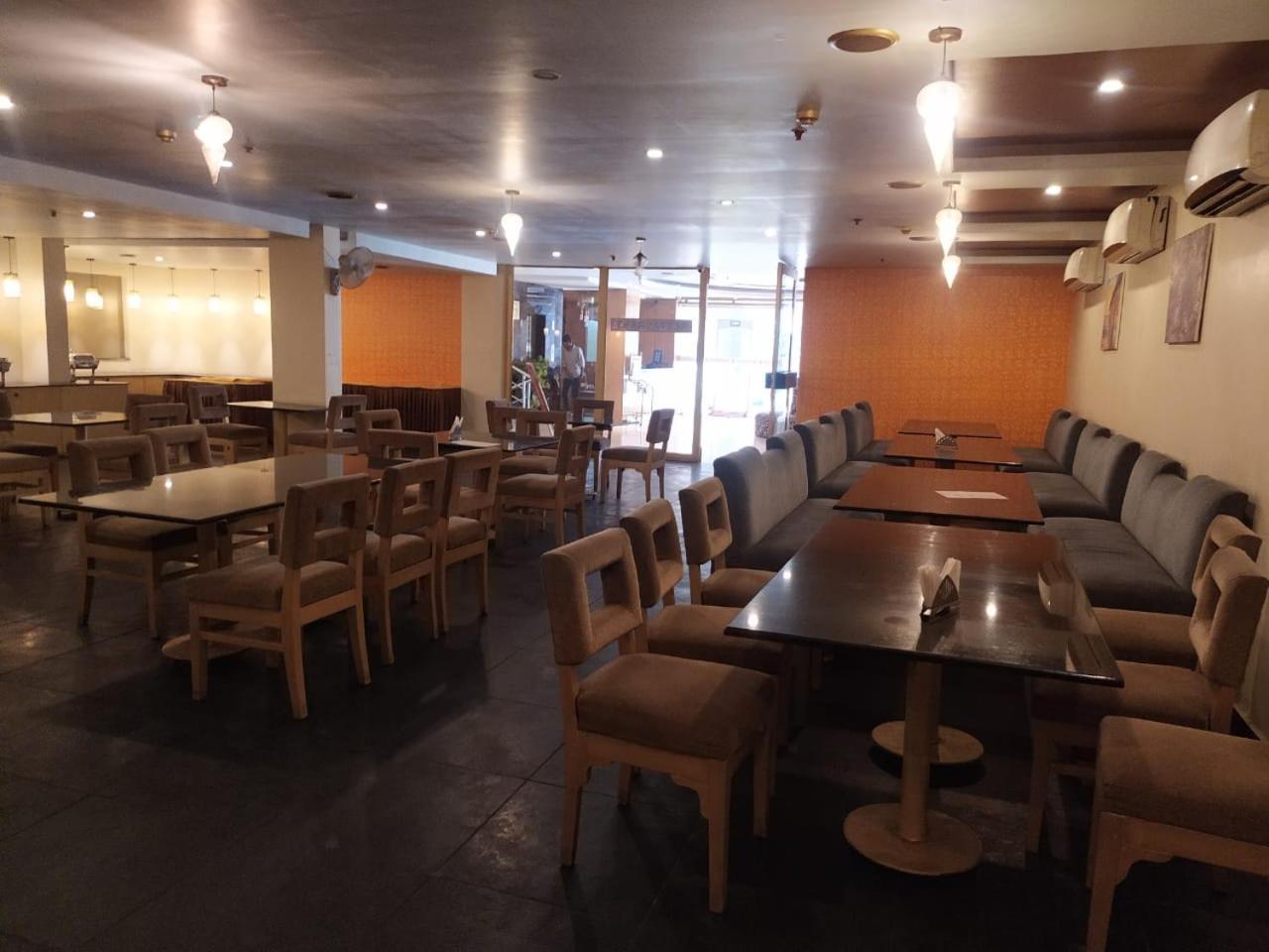 היידראבד Blossoms Room The Plaza-Luxury Collection- Lakdikapul מראה חיצוני תמונה