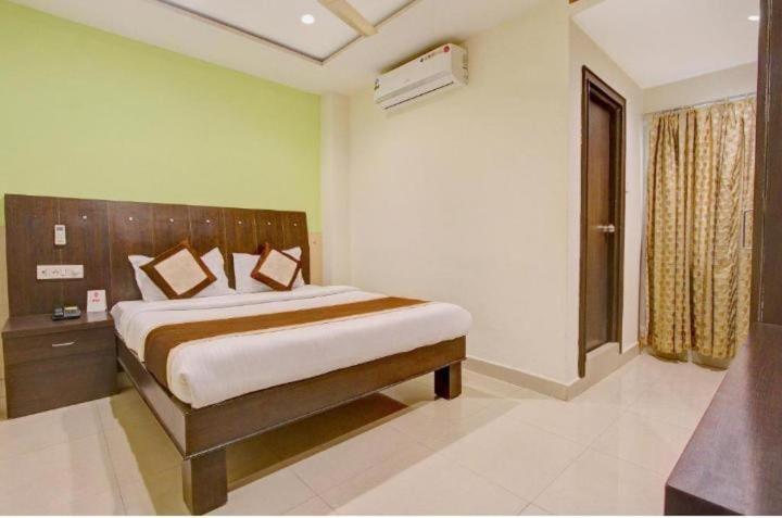 היידראבד Blossoms Room The Plaza-Luxury Collection- Lakdikapul מראה חיצוני תמונה