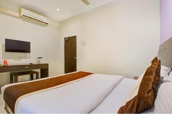 היידראבד Blossoms Room The Plaza-Luxury Collection- Lakdikapul מראה חיצוני תמונה